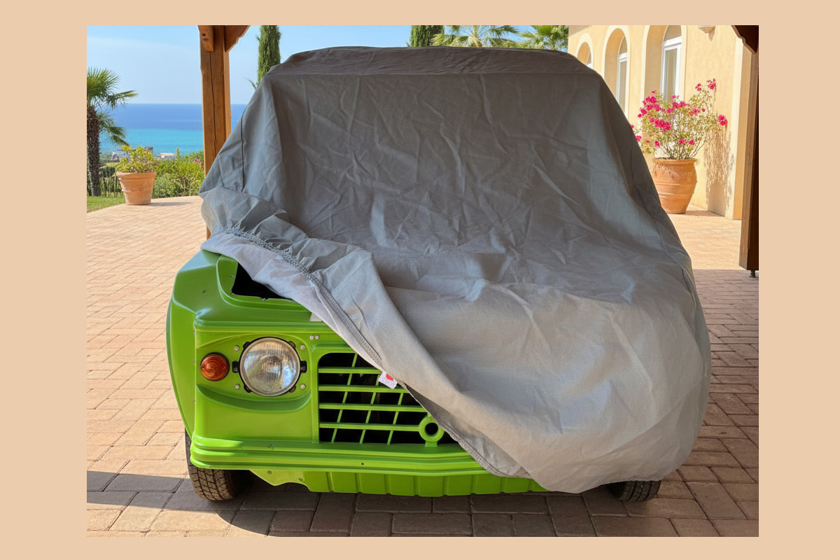 photo de bache pour protection voiture mehari